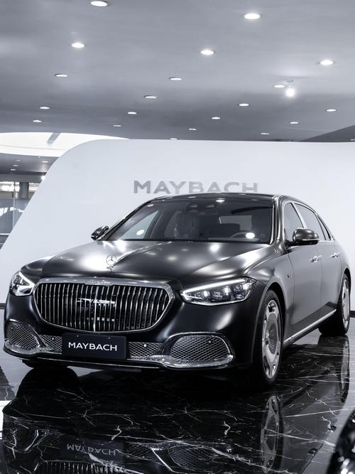 成都88岚图汽车的售后服务让用户无忧出行，迈巴赫未来的豪华车趋势